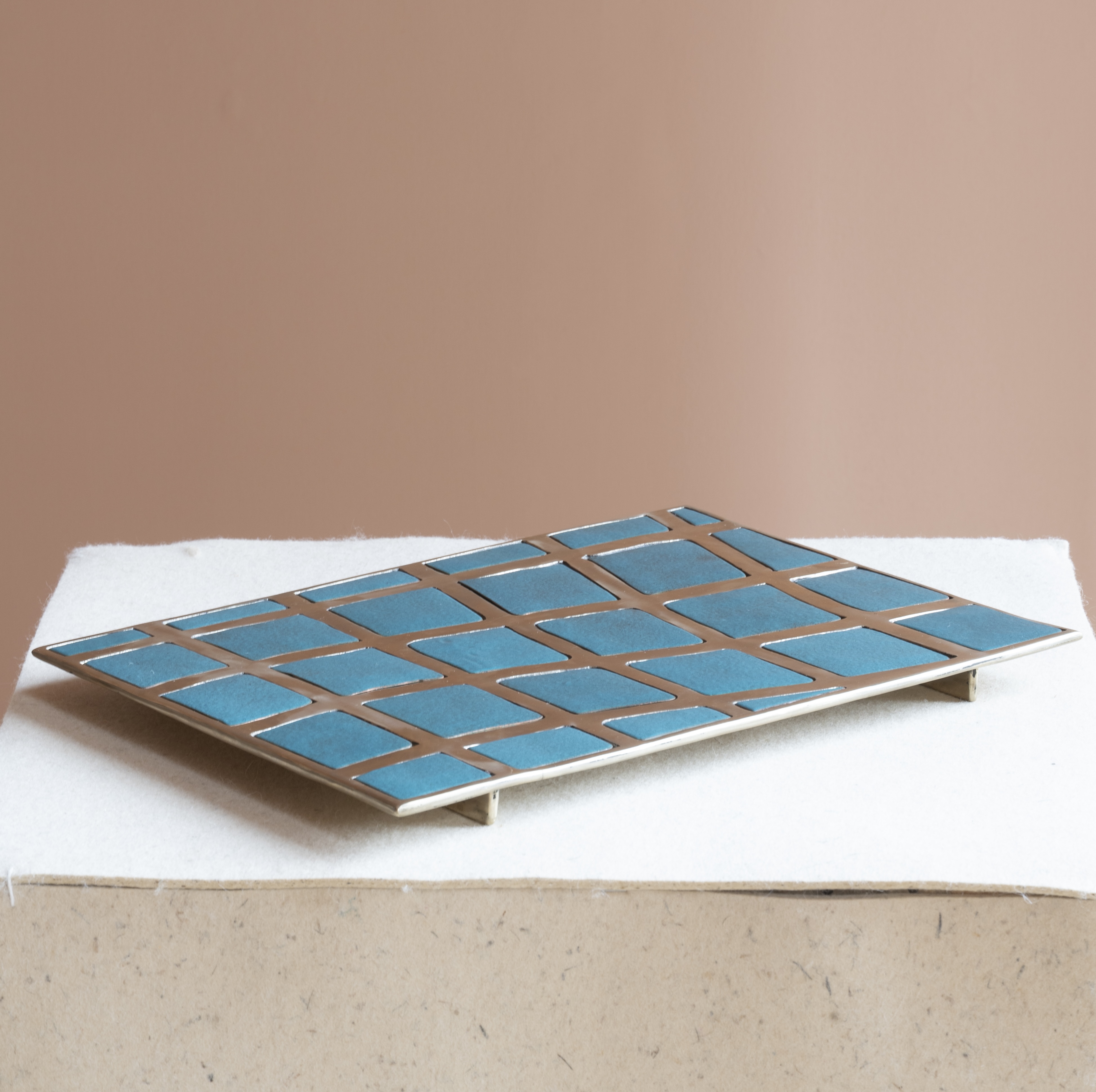 Lahar Tray